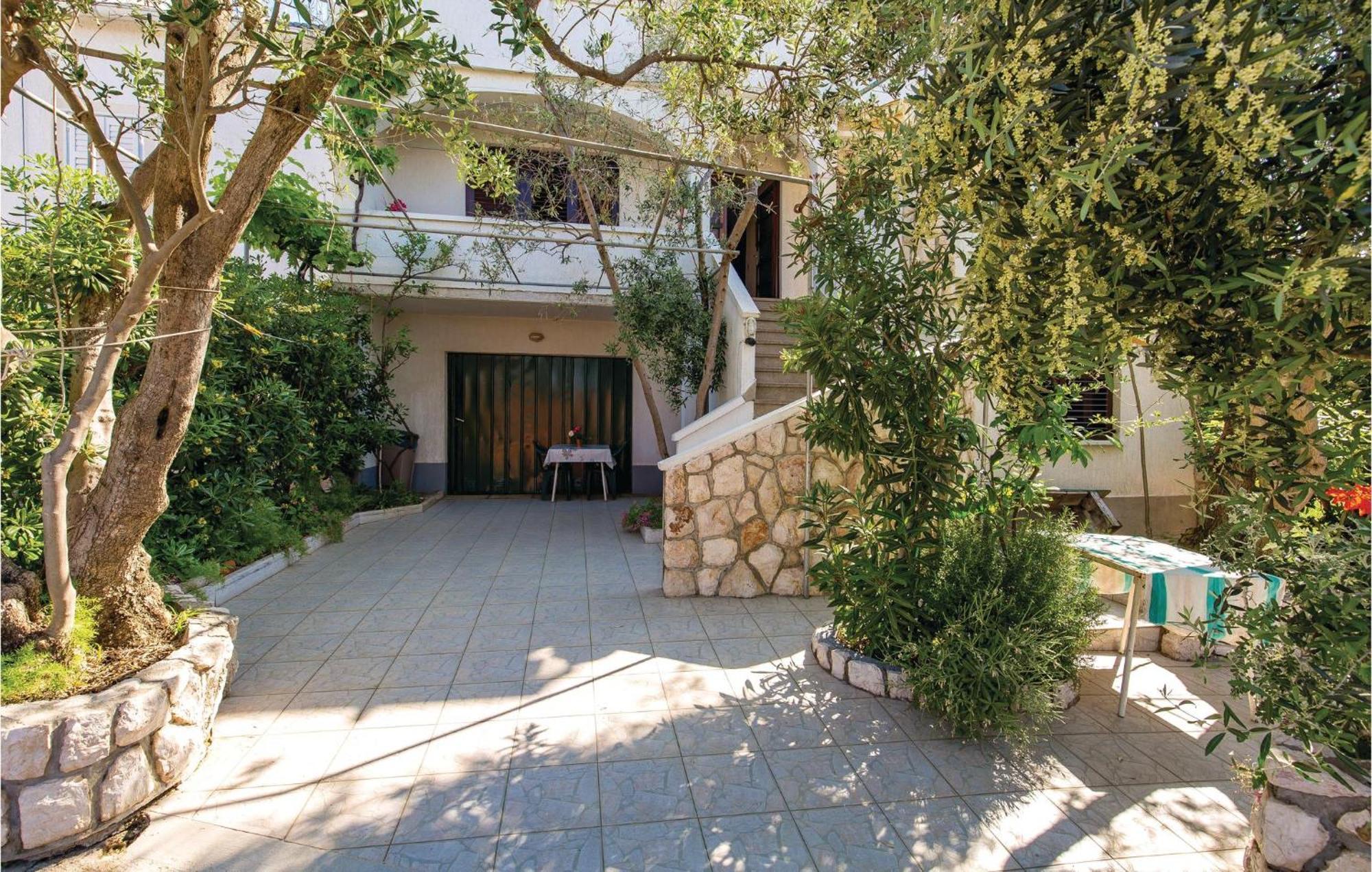Stunning Apartment In Barbat-Rab With Wifi Barbat na Rabu Kültér fotó