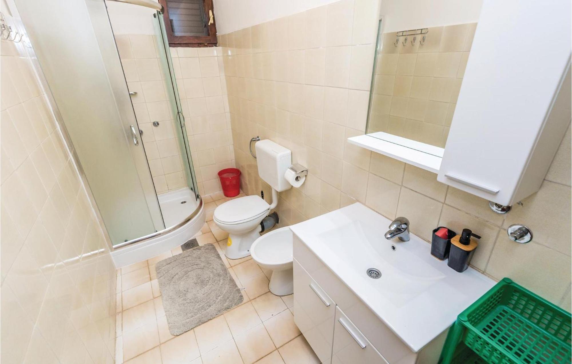 Stunning Apartment In Barbat-Rab With Wifi Barbat na Rabu Kültér fotó
