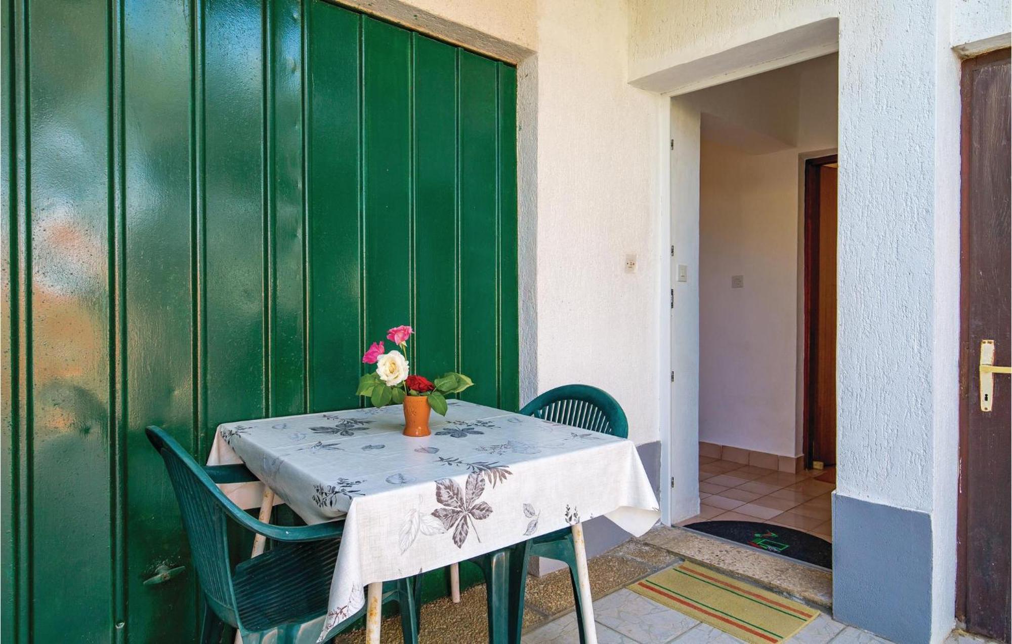 Stunning Apartment In Barbat-Rab With Wifi Barbat na Rabu Kültér fotó